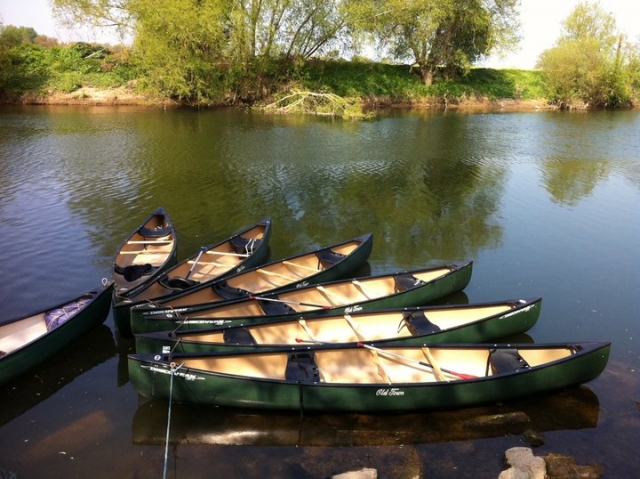 Noleggia le nostre canoe 